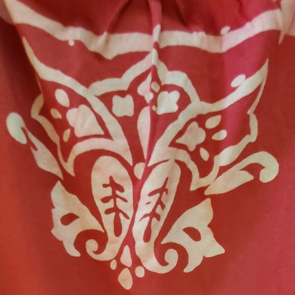 Tommy Hilfiger RUST Graphic Top - Picture 3 of 5